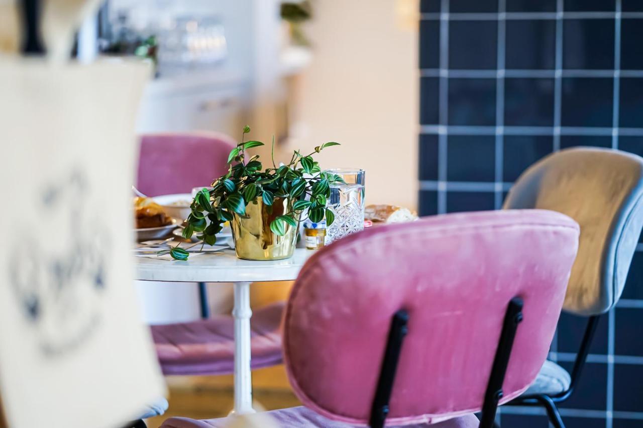Hotel Le Collonges Tv Connecte Wifi Netflix บรีฟ-ลา-เกยยาร์ด ภายนอก รูปภาพ