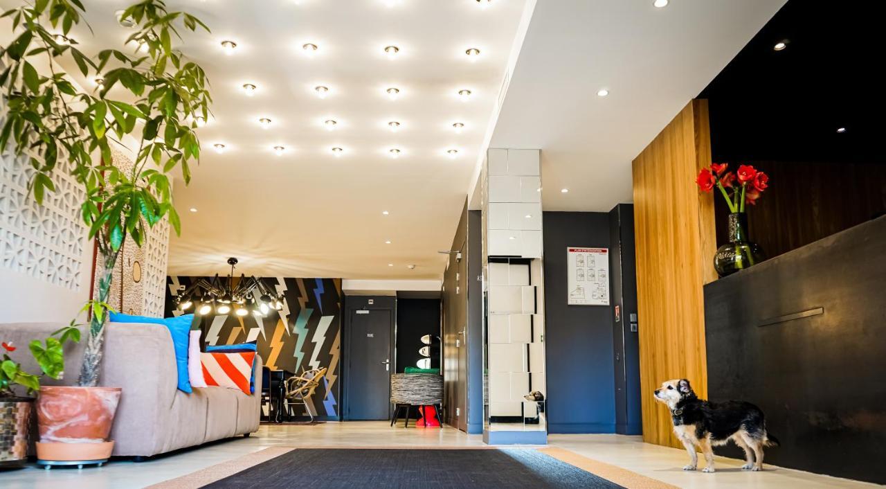 Hotel Le Collonges Tv Connecte Wifi Netflix บรีฟ-ลา-เกยยาร์ด ภายนอก รูปภาพ