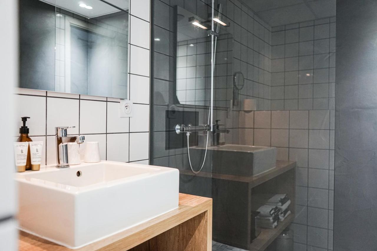 Hotel Le Collonges Tv Connecte Wifi Netflix บรีฟ-ลา-เกยยาร์ด ภายนอก รูปภาพ