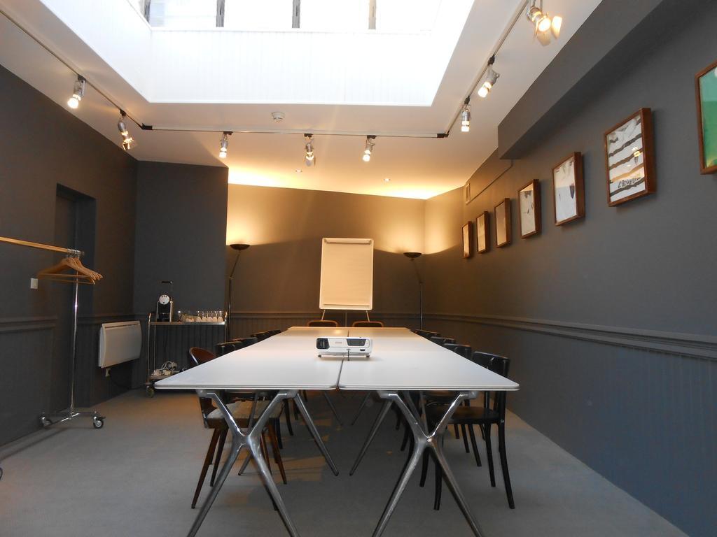Hotel Le Collonges Tv Connecte Wifi Netflix บรีฟ-ลา-เกยยาร์ด ภายนอก รูปภาพ